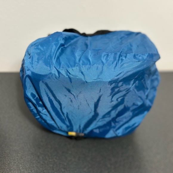 Case Logic Luminosity Compact Holster - Picture 12 of 16